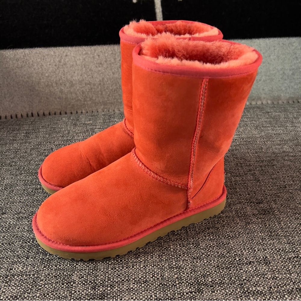 UGG Classic Short Boots in Bright Coral Red Suede - Picture 4 of 9